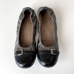 Liz Claiborne flats, Size 7.5